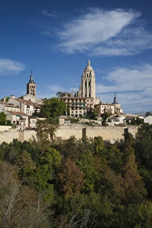 Images Dated 6th October 2011: Spain, Castilla y Leon Region, Segovia Province, Segovia, elevated town view with