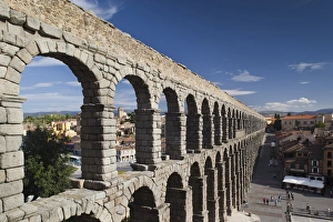 Images Dated 6th October 2011: Spain, Castilla y Leon Region, Segovia Province, Segovia, El Acueducto, Roman aqueduct
