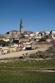 Hispanic Prints: Spain, La Rioja Region, La Rioja Province, Briones, town view