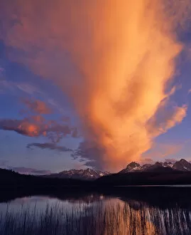 Images Dated 31st August 2006: Spectacular sunrise clouds over Little Redfish Lake in the Sawtooth Range of Idaho