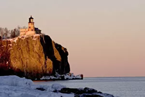 Images Dated 13th December 2004: Split Rock Lighthouse State Park on Lake Superior, Two Harbors, MN Built 1909