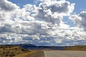 Images Dated 11th February 2007: Spring clouds over U.S. 95 north of Jordan Valley, Oregon
