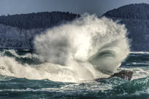 Images Dated 22nd April 2006: Spring Storm, breaking waves, Cape Kiwanda State Park, Oregon Coast, USA, Late Spring