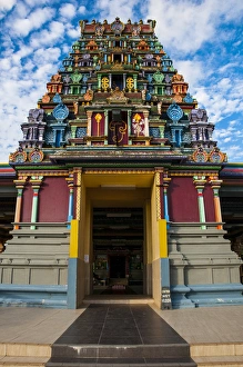 Images Dated 10th July 2012: Sri Siva Subramaniya hindu temple, Nadi, Viti levu, Fiji