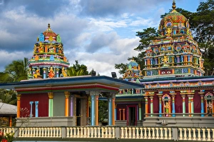 Images Dated 10th July 2012: Sri Siva Subramaniya hindu temple, Nadi, Viti levu, Fiji