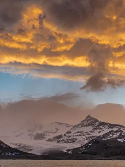 Images Dated 28th October 2017: St. Andres Bay on South Georgia Island during sunset