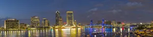 Images Dated 27th February 2017: St. Johns River and Jacksonville Florida skyline at twilight Jacksonville, FL