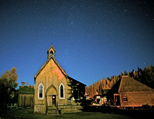 Images Dated 12th October 2017: St. Saviors church under a summer night sky in Barkerville