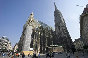 Images Dated 30th September 2006: St. Stephens Cathedral (Stephansdom), Vienna, Austria