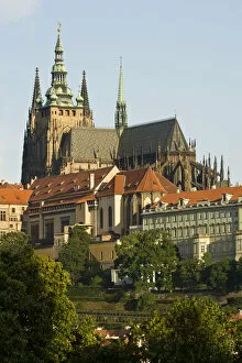 Images Dated 3rd July 2007: St. Vitus Cathedral and Prague Castle, one of the biggest ancient castles in the world