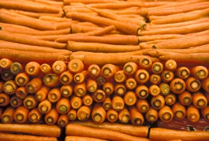 Carrot Prints: Stacks of orange carrots