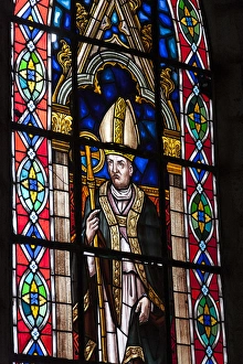 Images Dated 29th July 2009: Stained Glass detail. National Basilica. Quito, Ecuador