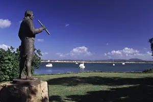 Queensland Prints: A statue on the Cooktown foreshore commemorates the visit by Captain Cook