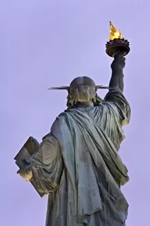 Images Dated 21st December 2007: The Statue of Liberty at dusk - Statue of Liberty National Monument, New York