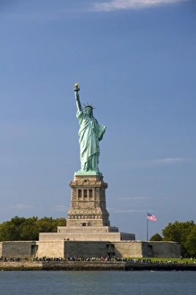 Manhattan Prints: Statue of Liberty on Liberty Island in New York City, New York, USA