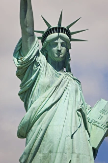Images Dated 9th May 2011: Statue of Liberty, New York, USA