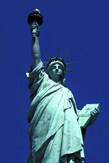 Images Dated 10th June 2004: Statue of Liberty, Staten Island, New York City