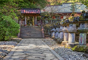 Images Dated 20th March 2013: Stone path and red Japanese temple