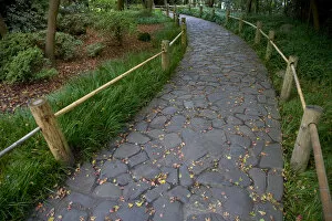 Images Dated 10th November 2005: Stone Pathway in the Japanese Gardens Golden Gate Park, San Francisco California