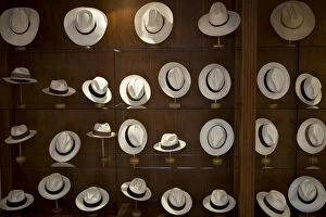 Images Dated 10th April 2007: Store display of traditional Panama Hats made of straw from toquilla plant, Cuenca