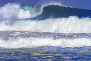 Images Dated 1979: Storm waves, North Shore, Oahu, Hawaii
