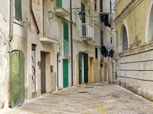 Images Dated 11th May 2019: Street and alleyways in the walled city of Monopoli