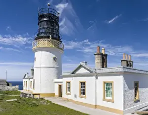 Images Dated 16th June 2015: Sumburgh Head Lighthouse, the lighthouse at Sumburgh Head on the Shetland Islands in Scotland