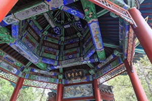 Images Dated 14th July 2015: The Summer Palace, on Kunming Lake, World Heritage Site, near Beijing, China