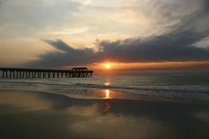 Images Dated 23rd June 2020: Sunrise on Atlantic Beach