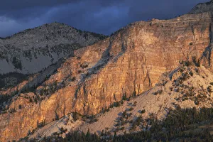 Images Dated 3rd February 2022: Sunrise over Castle Reef Mountain. Rocky Mountain front ranges near Augusta, Montana