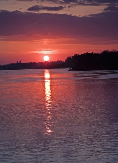 Images Dated 17th April 2007: A sunrise from the port of Vidin Bulgaria