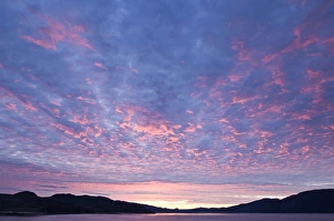 Images Dated 27th August 2007: Sunrise Sondrestrom Fjord West Coast of Greenland