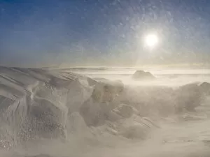 Iceland Collection: Sunrise and storm on the Breidamerkurjoekull a glacier of the Vatnajoekull NP during winter