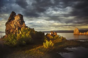 Mono Lake Prints: Sunrise on tufa formations, Mono Lake, Tufa State Natural Reserve, California