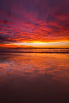Images Dated 2nd December 2013: Sunset over the Channel Islands from Ventura State Beach, Ventura, California USA
