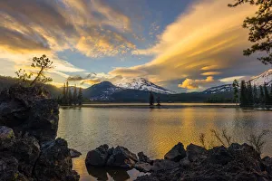 Snowcapped Prints: Sunset colors reflect off Diamond Lake from the lenticular clouds with snowcapped Mt