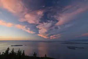Images Dated 27th July 2006: Sunset Island View from Mt. Constitution in Moran State Park, Orcas Island, Washington