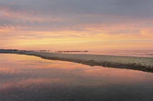 Sunset over Lake Superior seen from beach at Whitefish Point, Upper Peninsula, Michigan