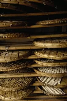 Images Dated 24th May 2006: Sweet bread. Jianshui Market. Yunnan Province. CHINA