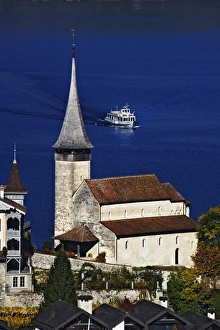 Images Dated 28th October 2005: Swiss village on Brienzwer Sea, Interlaken, Switzerland