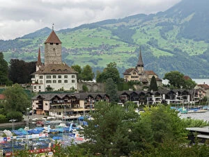 Switzerland Collection: Switzerland, Bern Canton, Spiez, view of town and Spiez Bay
