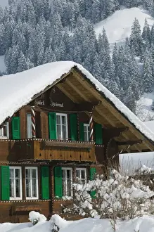 SWITZERLAND-Bern-KANDERSTEG: Kandertal Valley- Ski Chalet / Winter