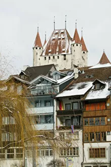 SWITZERLAND-Bern-THUN: Schloss Thun: Town Castle (12th century) / Winter