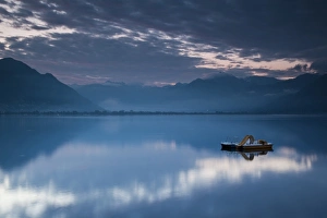 Images Dated 1st June 2009: Switzerland, Ticino Canton, Locarno. Lakefront, dawn