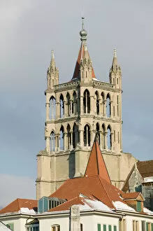 Images Dated 17th February 2005: SWITZERLAND-(Vaud)-LAUSANNE: Cathedral Tower / Winter / Morning