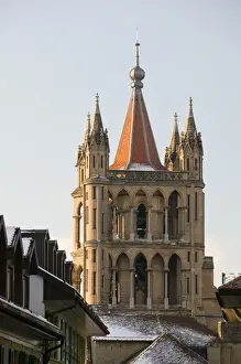 Images Dated 17th February 2005: SWITZERLAND-(Vaud)-LAUSANNE: Cathedral Tower / Winter / Morning