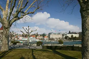 SWITZERLAND-(Vaud)-LAUSANNE (OUCHY): View of the town of OUCHY Shore of Lake Geneva
