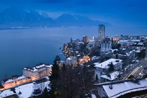 Montreux Prints: SWITZERLAND-(Vaud)-Swiss Riviera-MONTREUX: Montreux & Lake Geneva / Evening / Winter