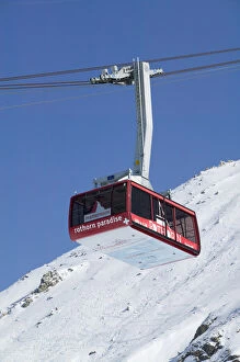 Images Dated 24th February 2005: SWITZERLAND-Wallis / Valais-ZERMATT: Blauherd (el. 2571 meters) / Winter Rothorn Peak