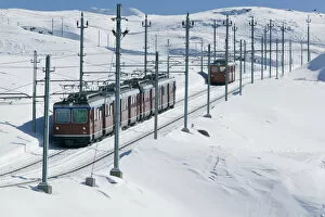 Images Dated 23rd February 2005: SWITZERLAND-Wallis / Valais-ZERMATT: Riffelberg (el. 2582 meters)-Gornergrat Train / Winter